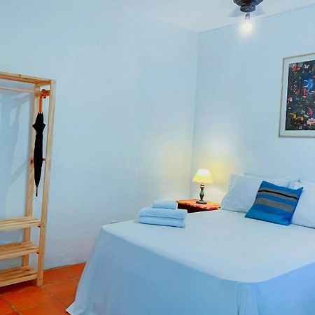 Elephant GuestHouse Beira Mar - Suítes com Café da Manhã Ilhabela Extérieur photo